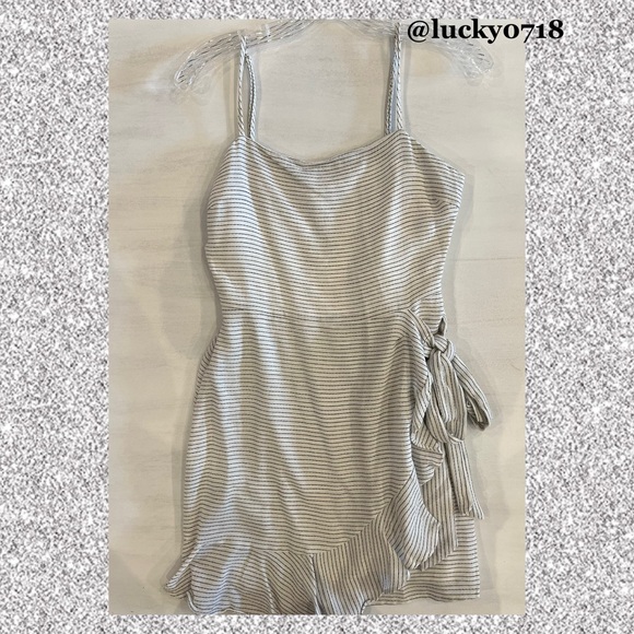 Cotton Candy LA NWT Laura Black and White Striped Ruffle Wrap Mini Dress Sz S - Picture 4 of 11